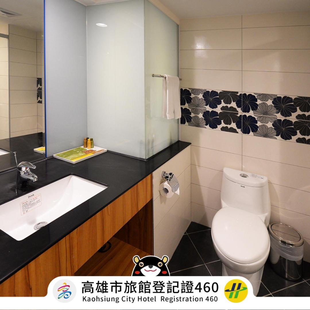 Bamboo Hotel Каосюн Екстериор снимка